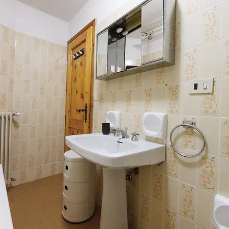 Accogliente Erica, 公寓 博尔米奥